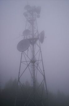 1 Relais de télévision au sommet du Haut Folin (901 m) | Source Phot